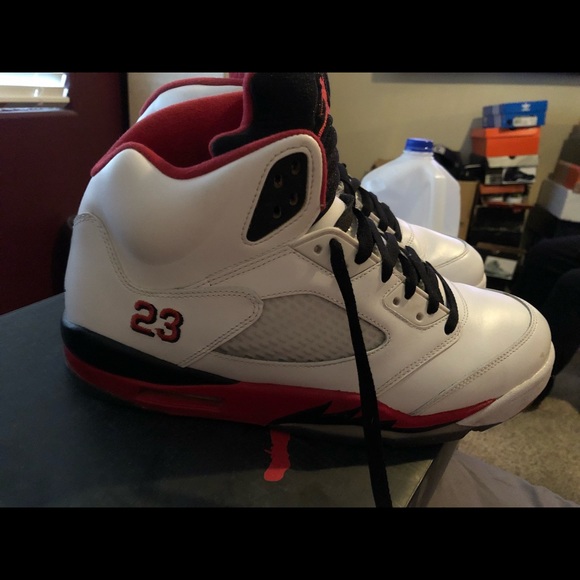 Jordan’s - Picture 1 of 7